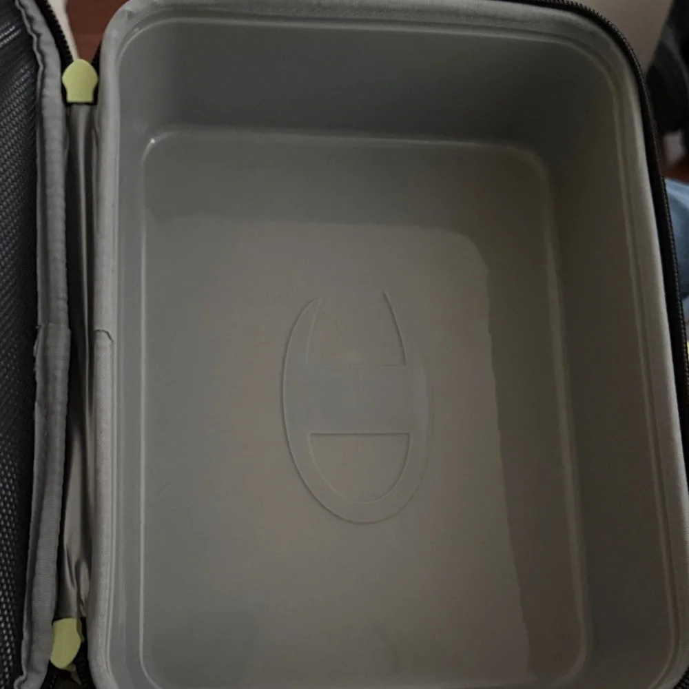 Champion Black and neon yellow/green with white Logo Lunchbox w/ built-in tray - Picture 3 of 7